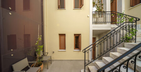 Residence Plaka 17