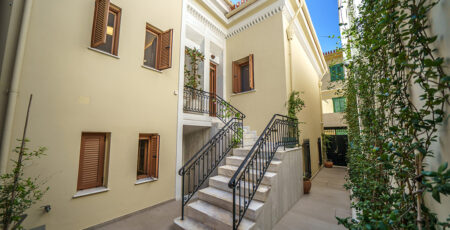 Residence Plaka 18